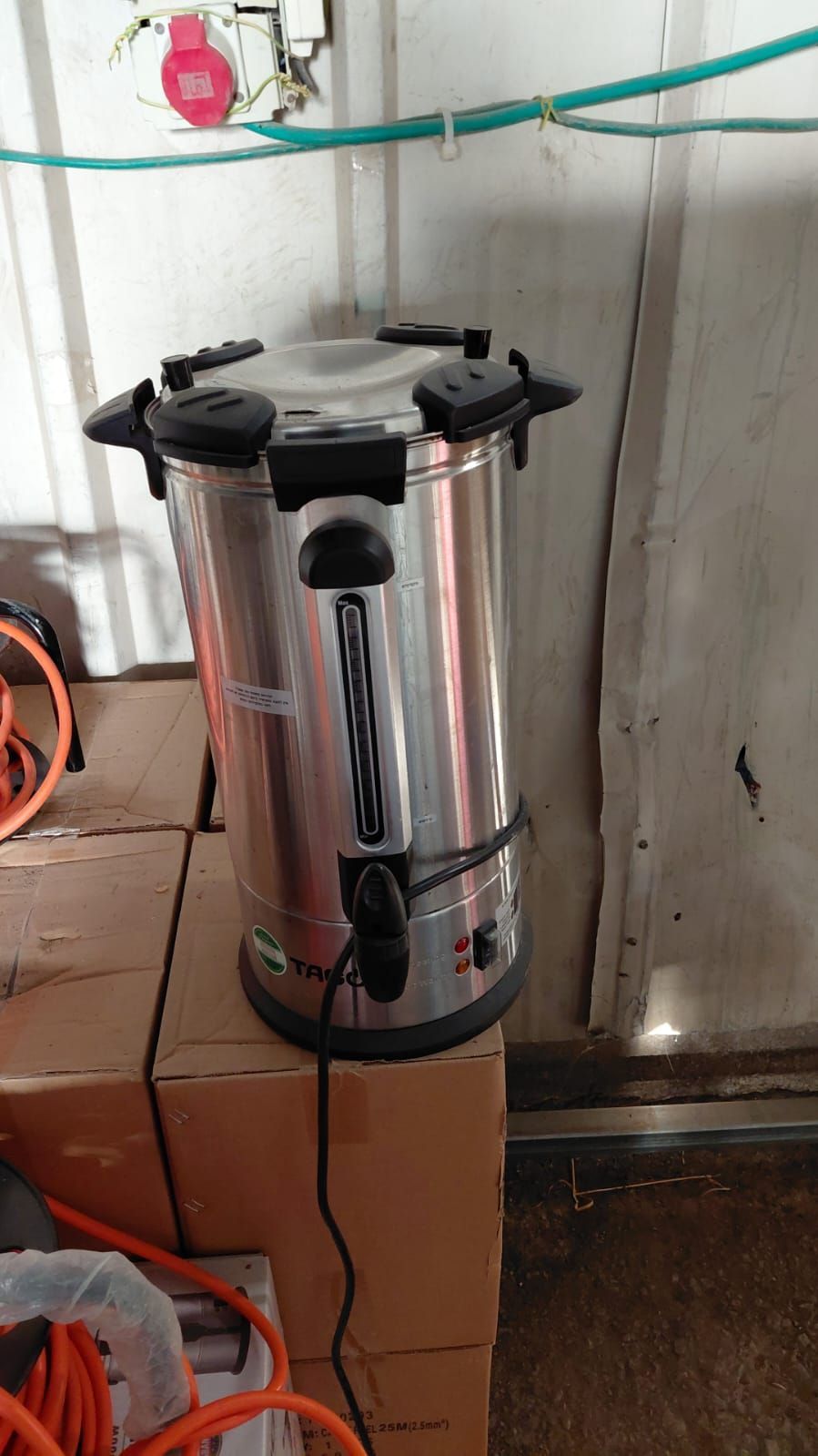 <p class="rteBlock">מיחם</p>