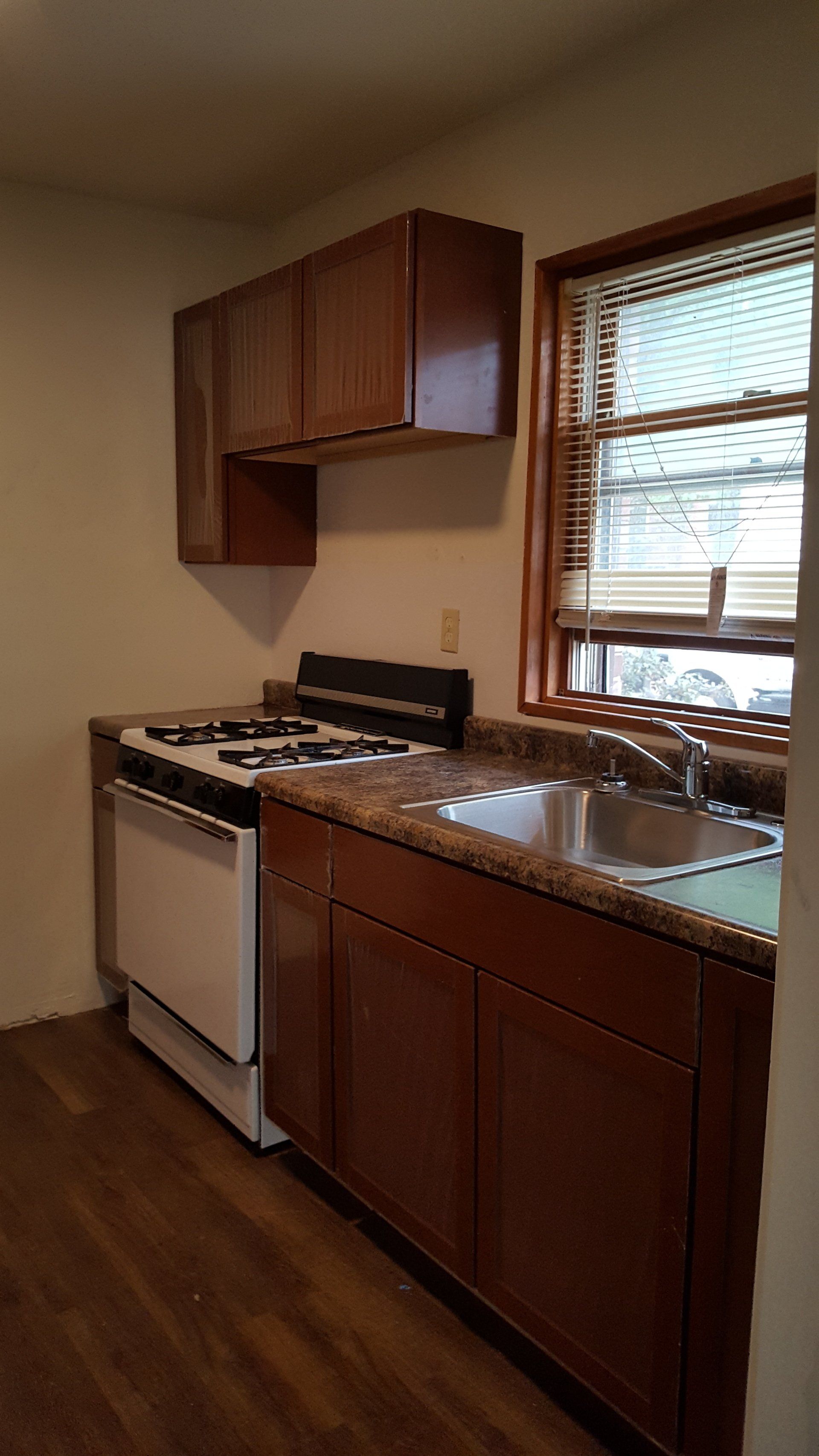 330 N. Carroll Street interior