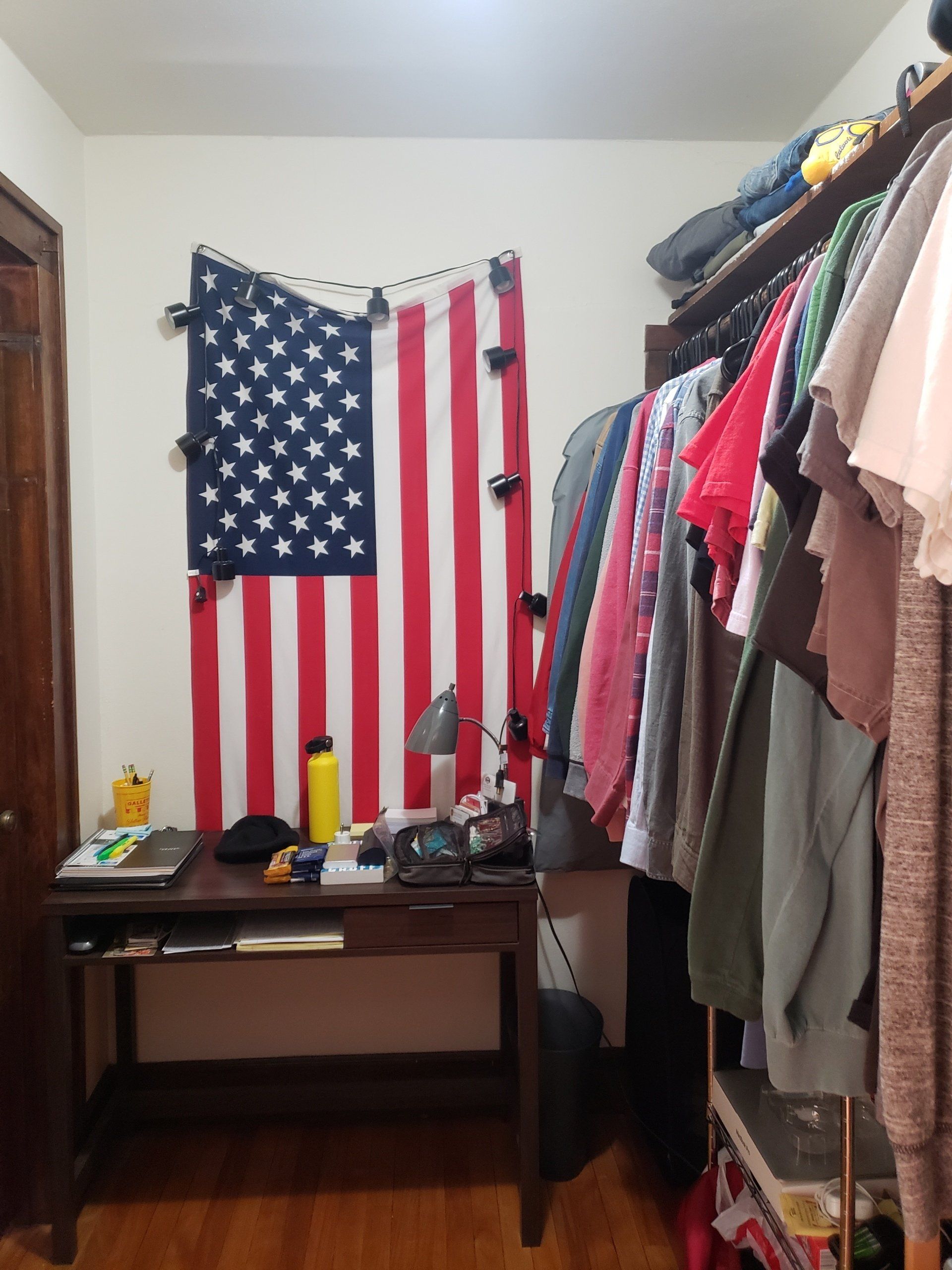 330 N. Carroll Street interior