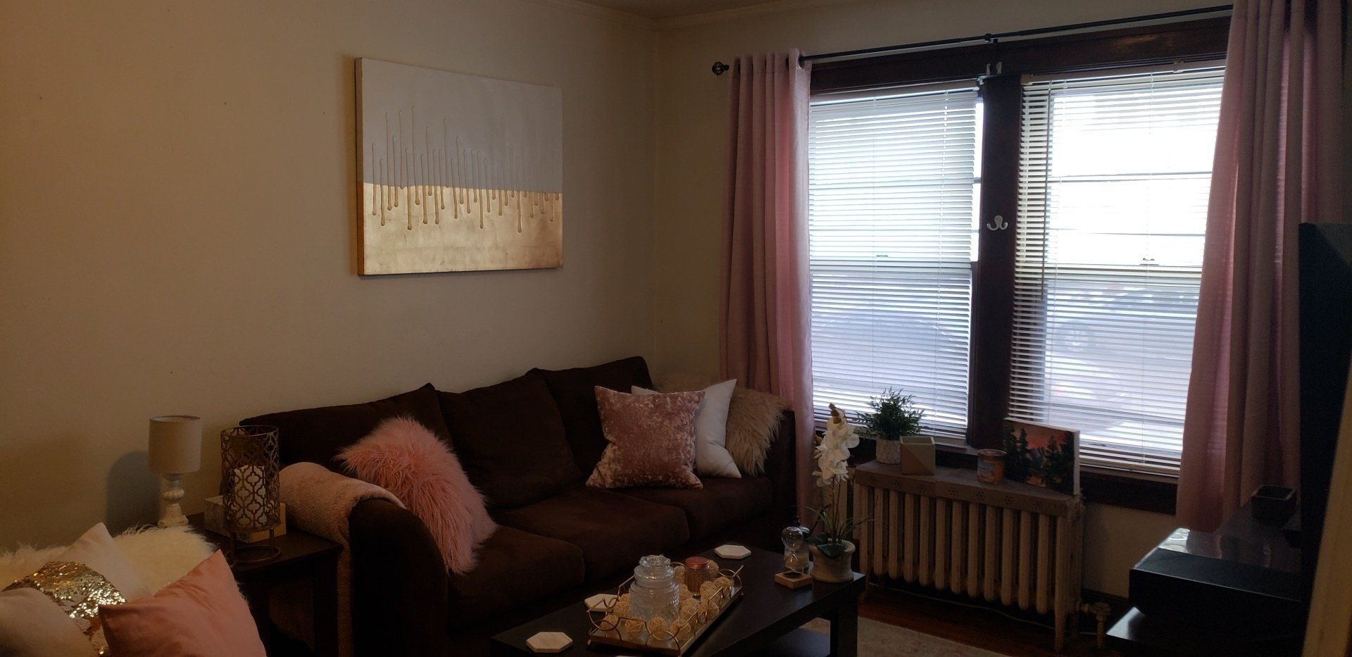 330 N. Carroll Street interior