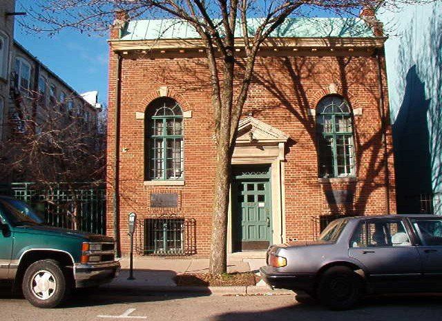 454 W. Gilman St. – The Grimm Book Bindery