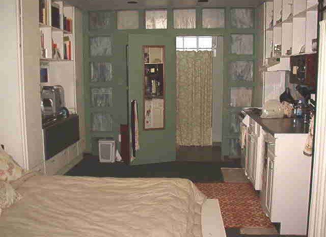 454 W. Gilman St. – The Grimm Book Bindery