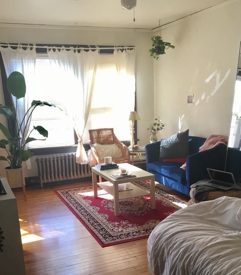 330 N. Carroll Street interior