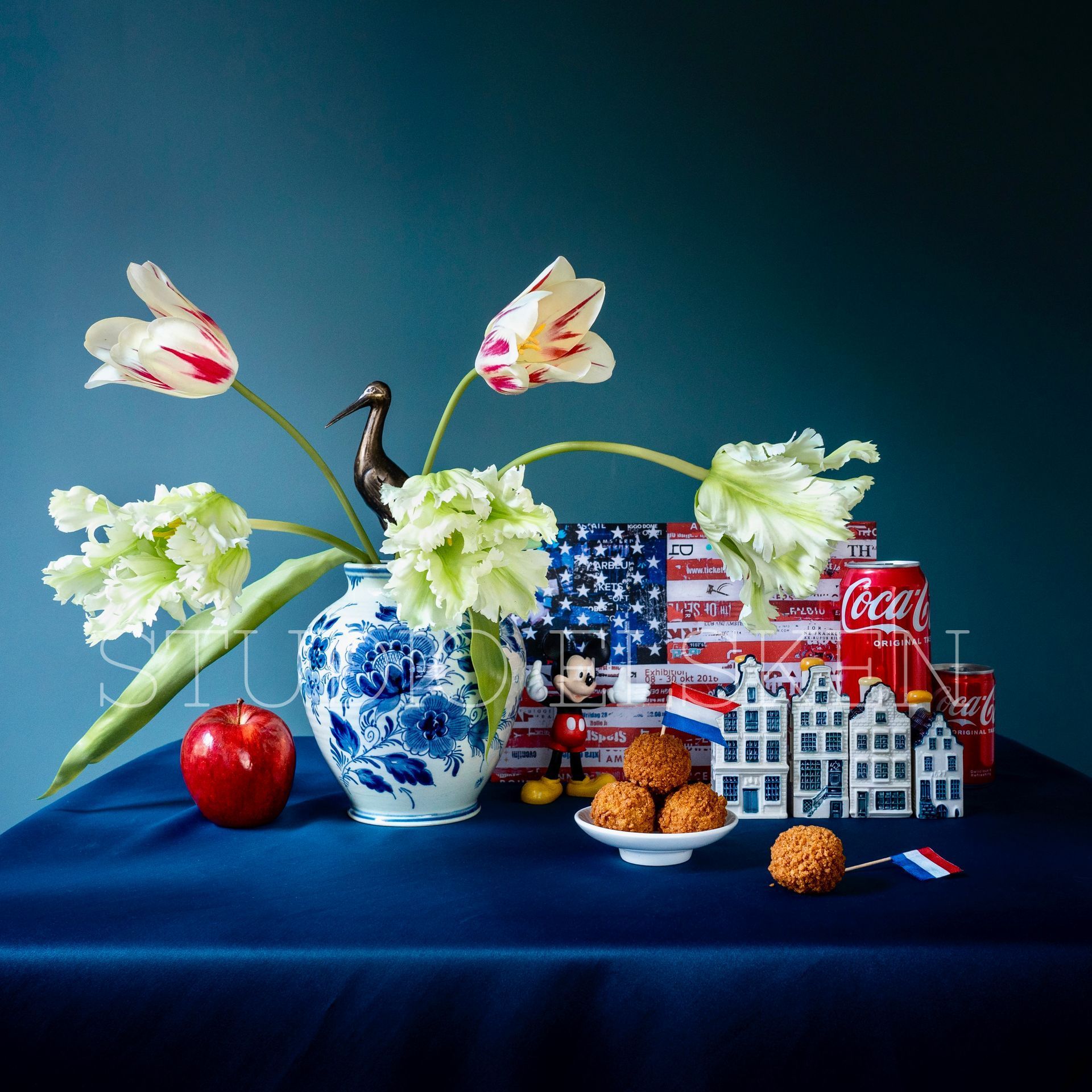 Stilleven NewYork DenHaag bitterballen