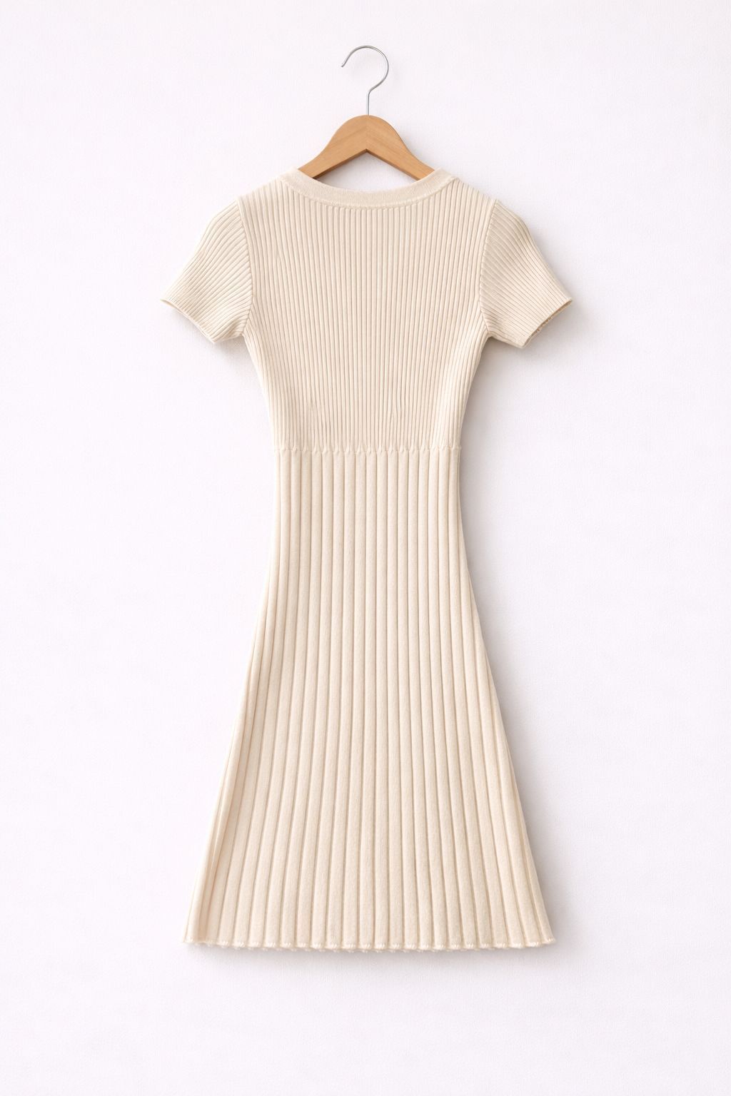Meisjes Rib Jurk Beige – Elegante Kinderjurk met Gouden Knopen
