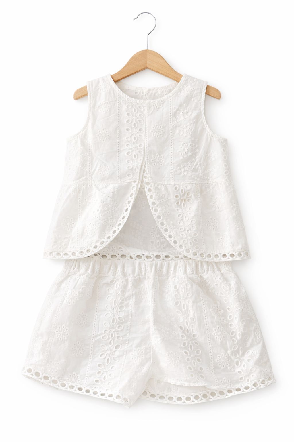Witte meisjes set met broderie – top en short met split achterkant