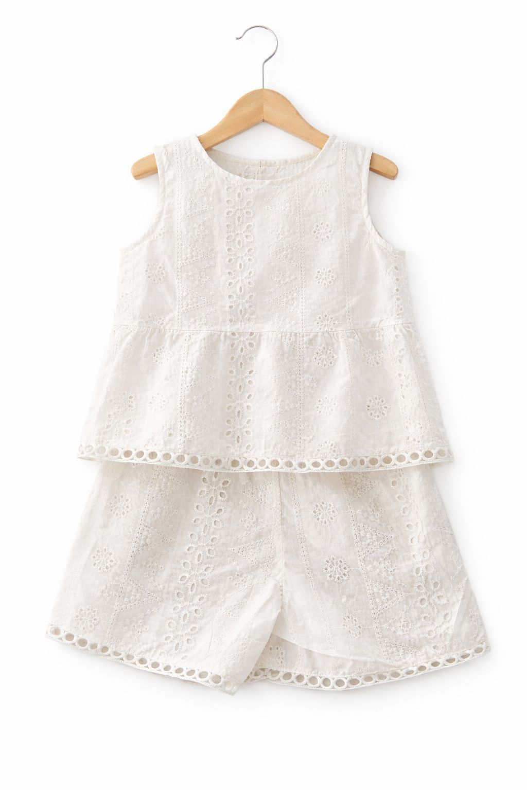 Witte meisjes set met broderie – top en short met split achterkant