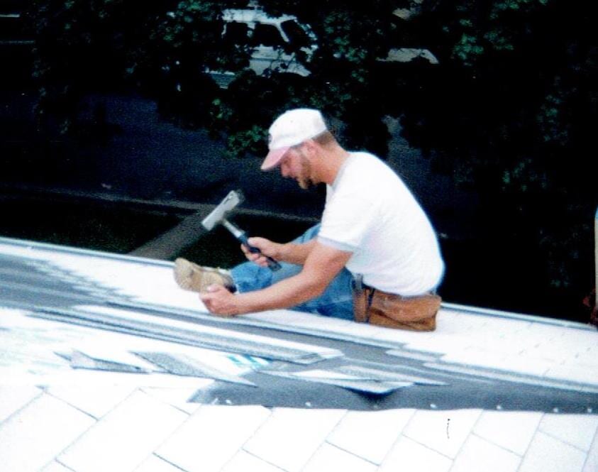 Hand nail for quality - Residential Roofing in Lake in the Hills,, IL