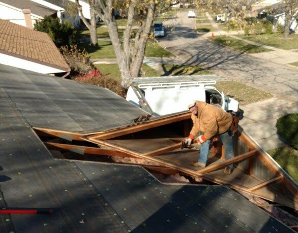 Workers in the roof - Residential Roofing in Lake in the Hills,, IL