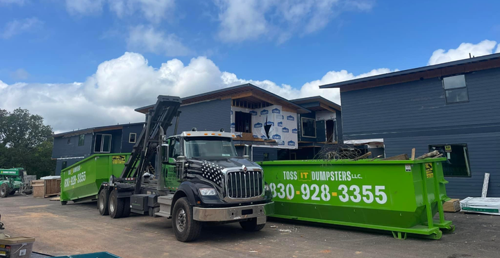dumpster rental for apartment jobsite