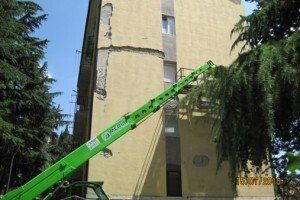 Ristrutturazione con piattaforma aerea