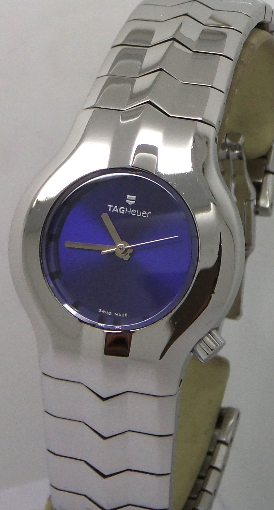 Ladies Tag Heuer Alter Ego Quartz Movement Watch. 