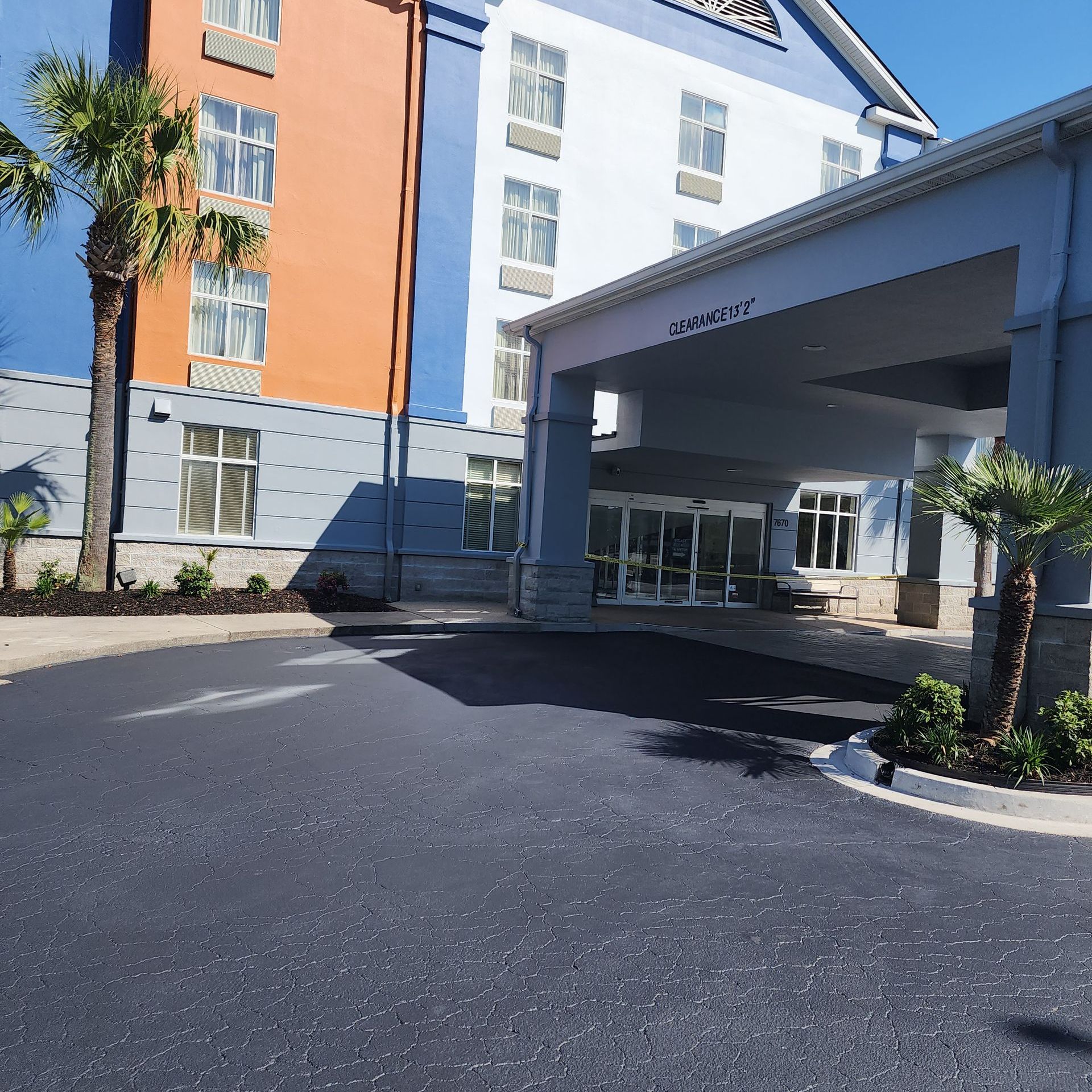 charleston parking lot line striping