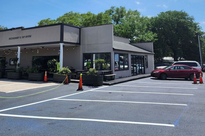 charleston parking lot paving