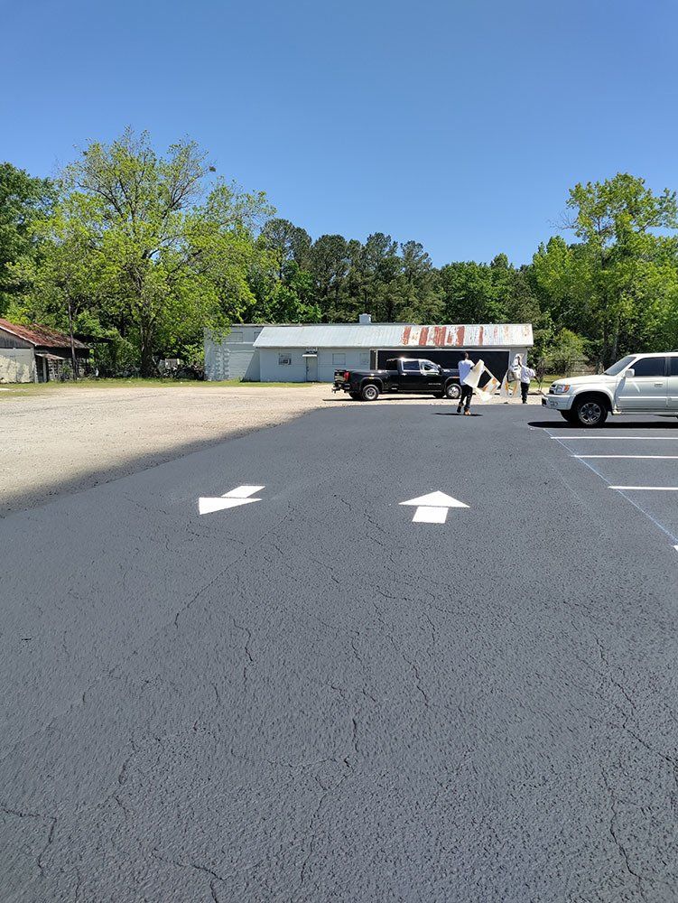 parking lot paving and line striping