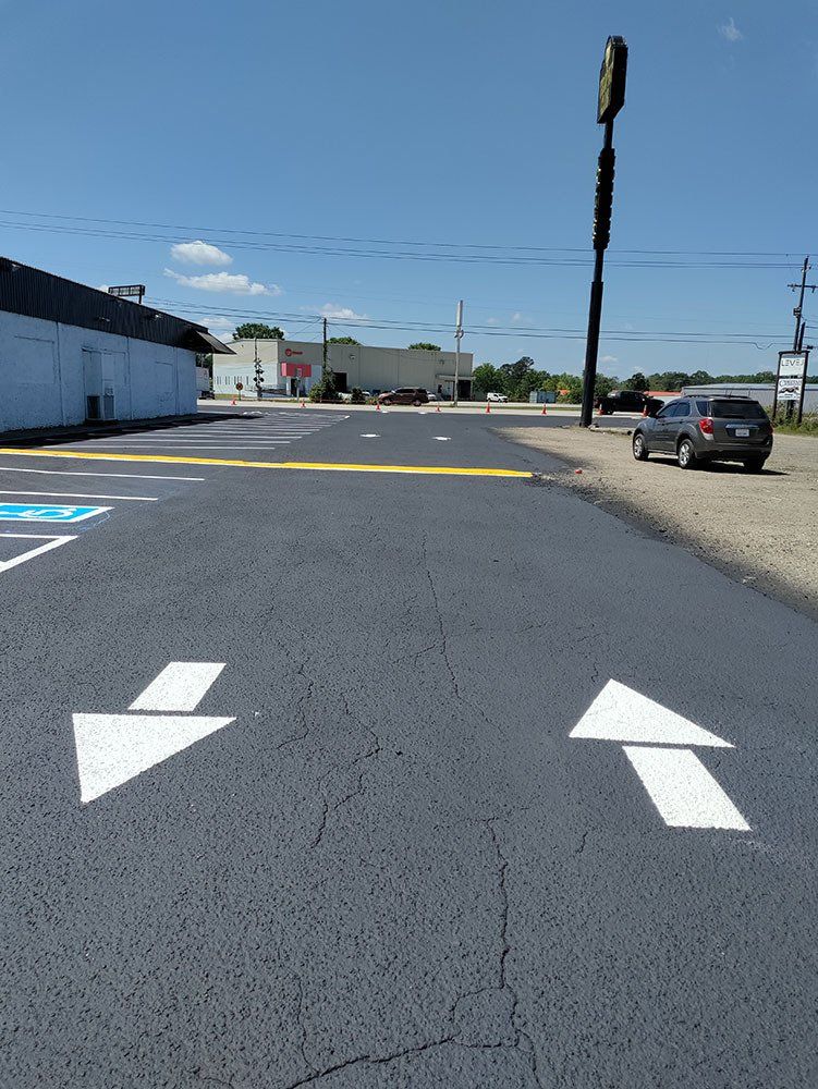 parking lot paving and line striping