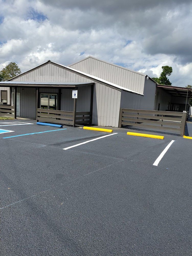 parking lot paving and line striping