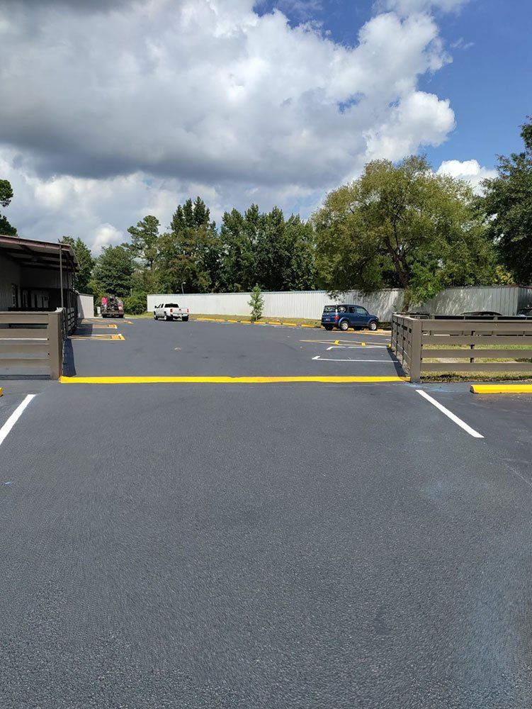 parking lot paving and line striping