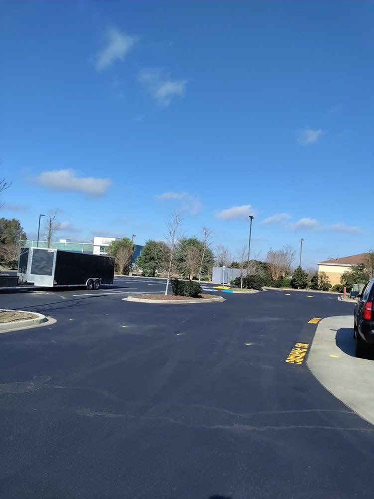 parking lot paving and line striping