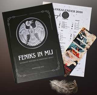 Boek Feniks in Mij, Maankalender en boekenlegger.
