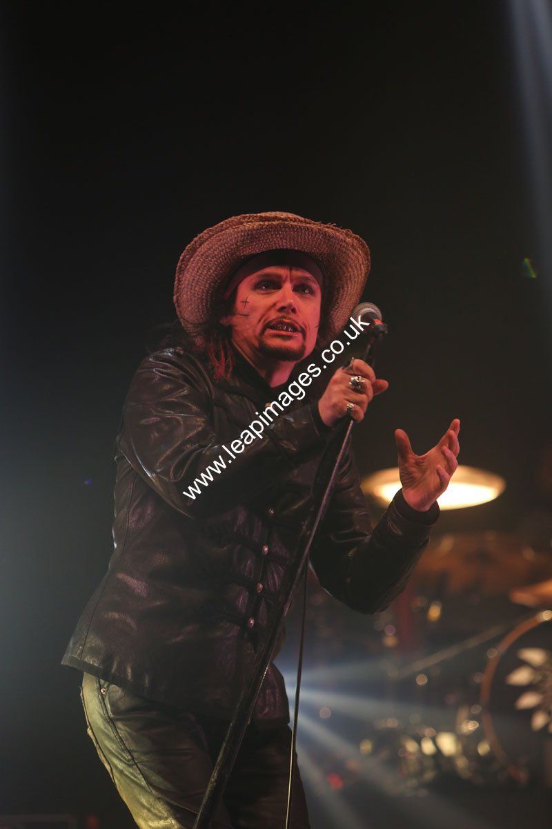 Adam Ant @ Plymouth Pavilions 16th May 2017 - www.leapimages.co.uk