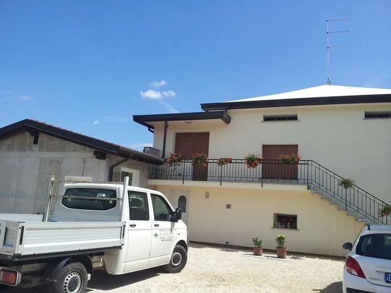 abitazione con nuova copertura