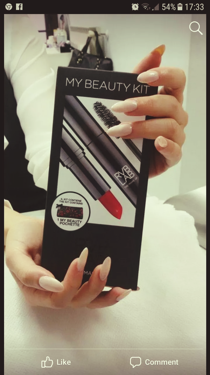 Allungamento con cartine e ricostruzione