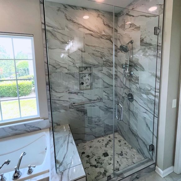 Custom Frameless Shower Enclosures in Miami | Ultimate Pros