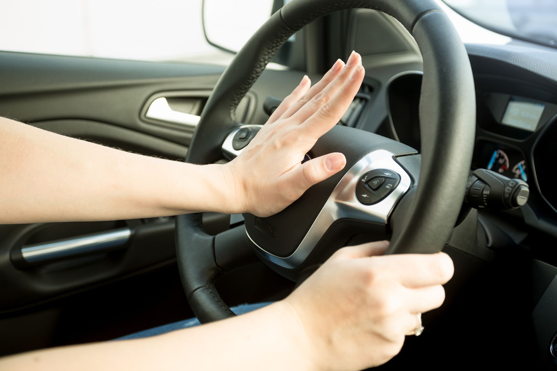 What Should I Do When My Car’s Horn Stops Working? | George’s Complete Auto Repair