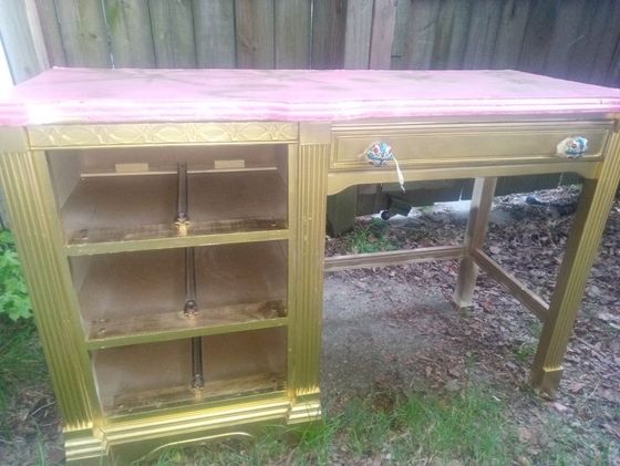 make up desk redesigned 