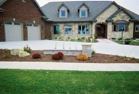 House with a Driveway | Middleton, WI | Kalscheur Landscaping, Inc.