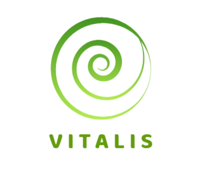 Un logotipo de Vitalis con una espiral verde en el centro.