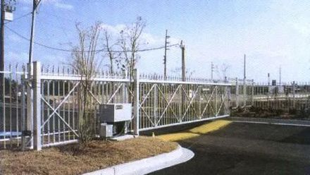 Metal automated access gate and fence