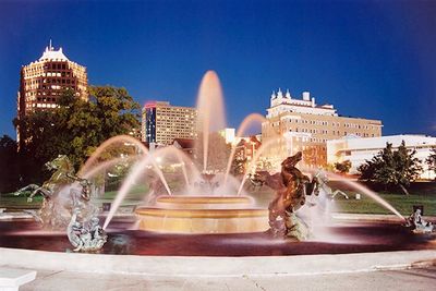 JC Nichols Fountain in Kansas City