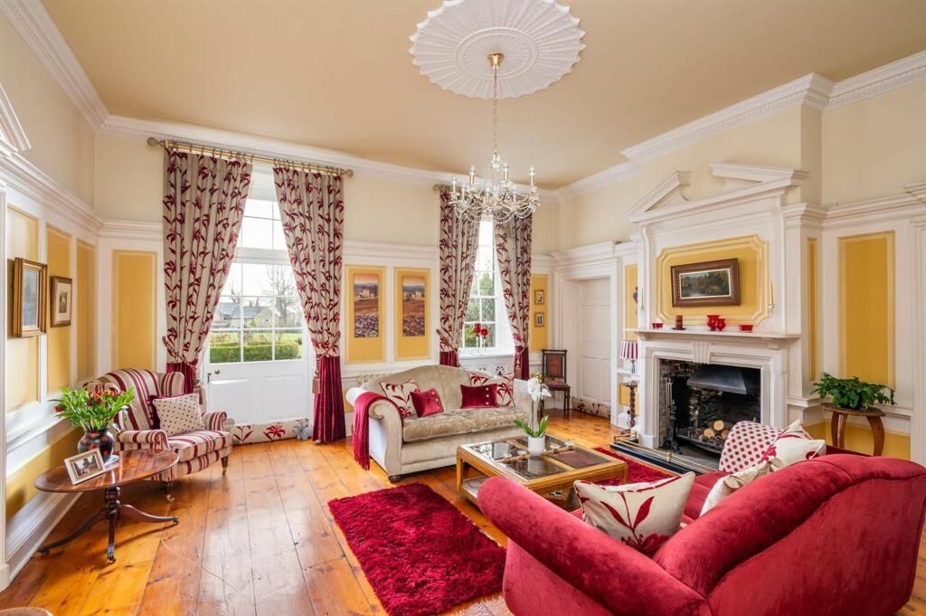 Painting and wallpapering services in Rawdon, meticulous finishing for dado rails, picture rails, and heritage interiors.