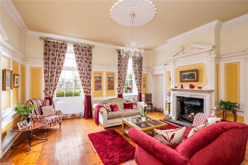 interior hallway painting and decorating - wood detail - decorative finishes - heritage