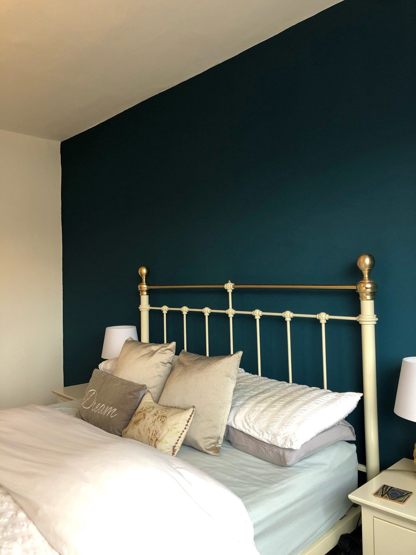 interior painting and decorating - living spaces -  feature wall
