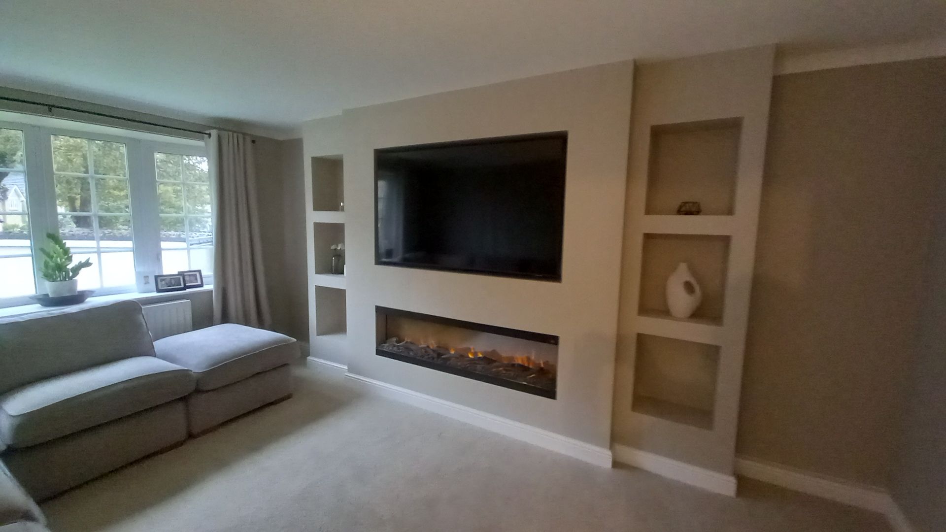 decorative finishes - interior design - painting and decorating - media wall 