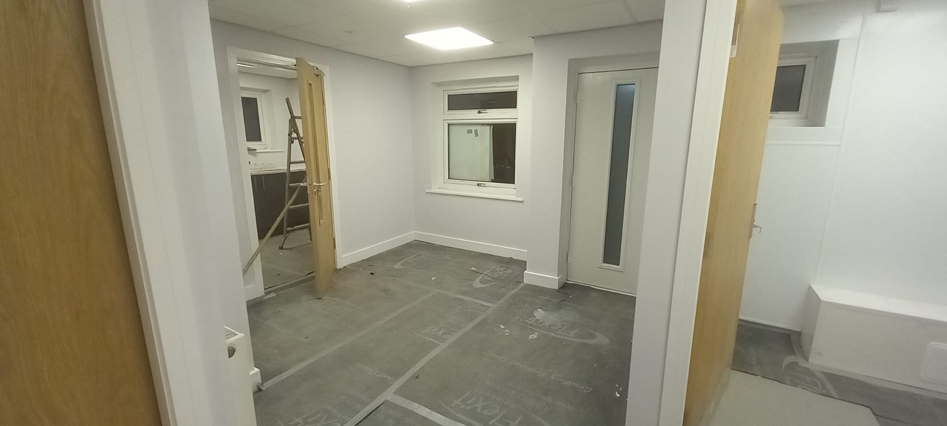 Out-of-hours education room refresh – durable finishes applied during closure, preserving natural light and functionality