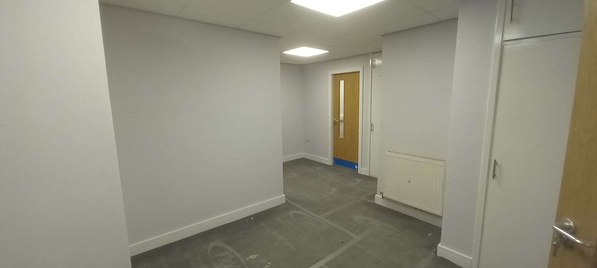 Holiday school classroom painting – walls and joinery prepped and coated out-of-term for bright learning environment