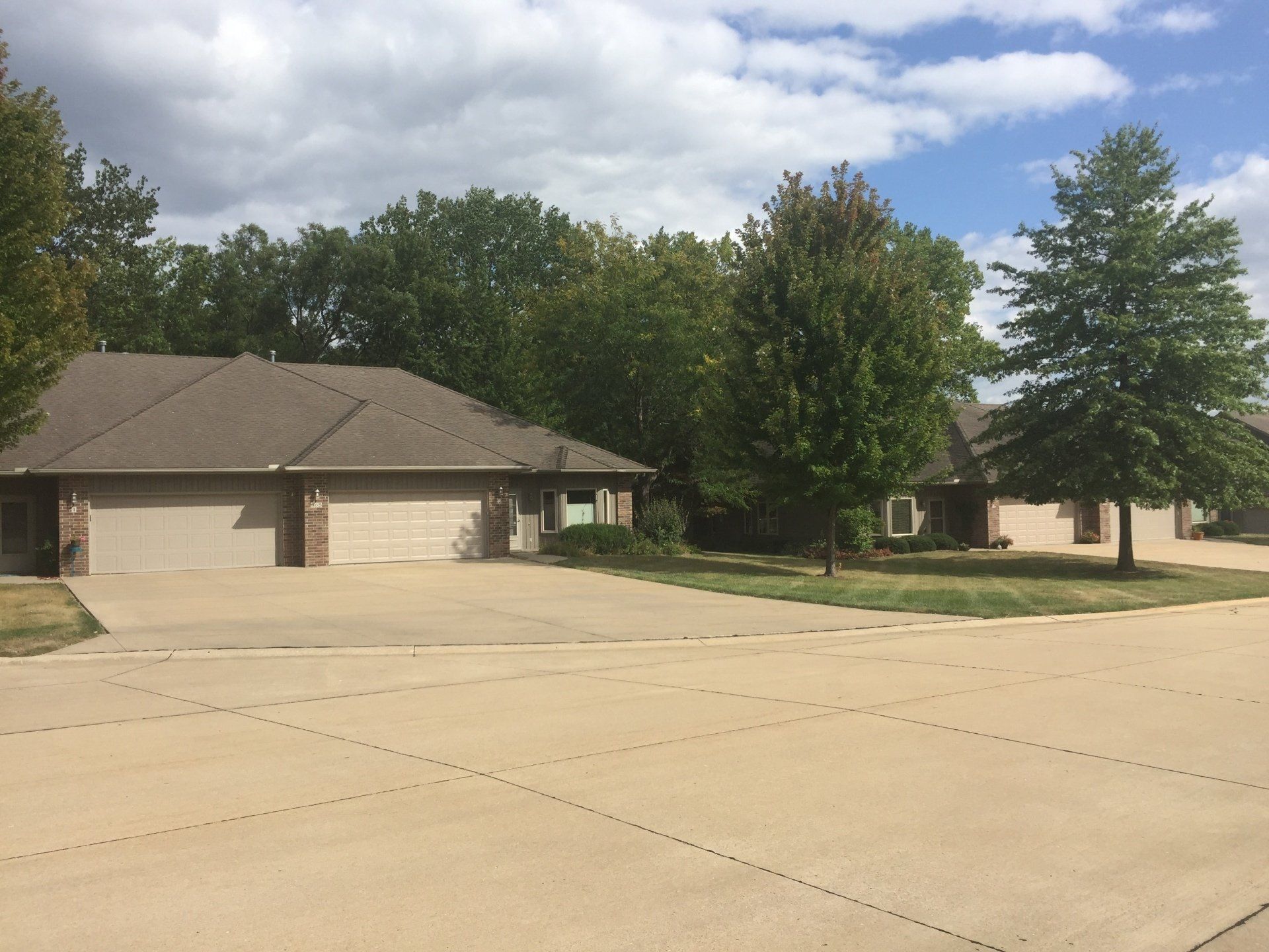 Applewood Keystone Property Management