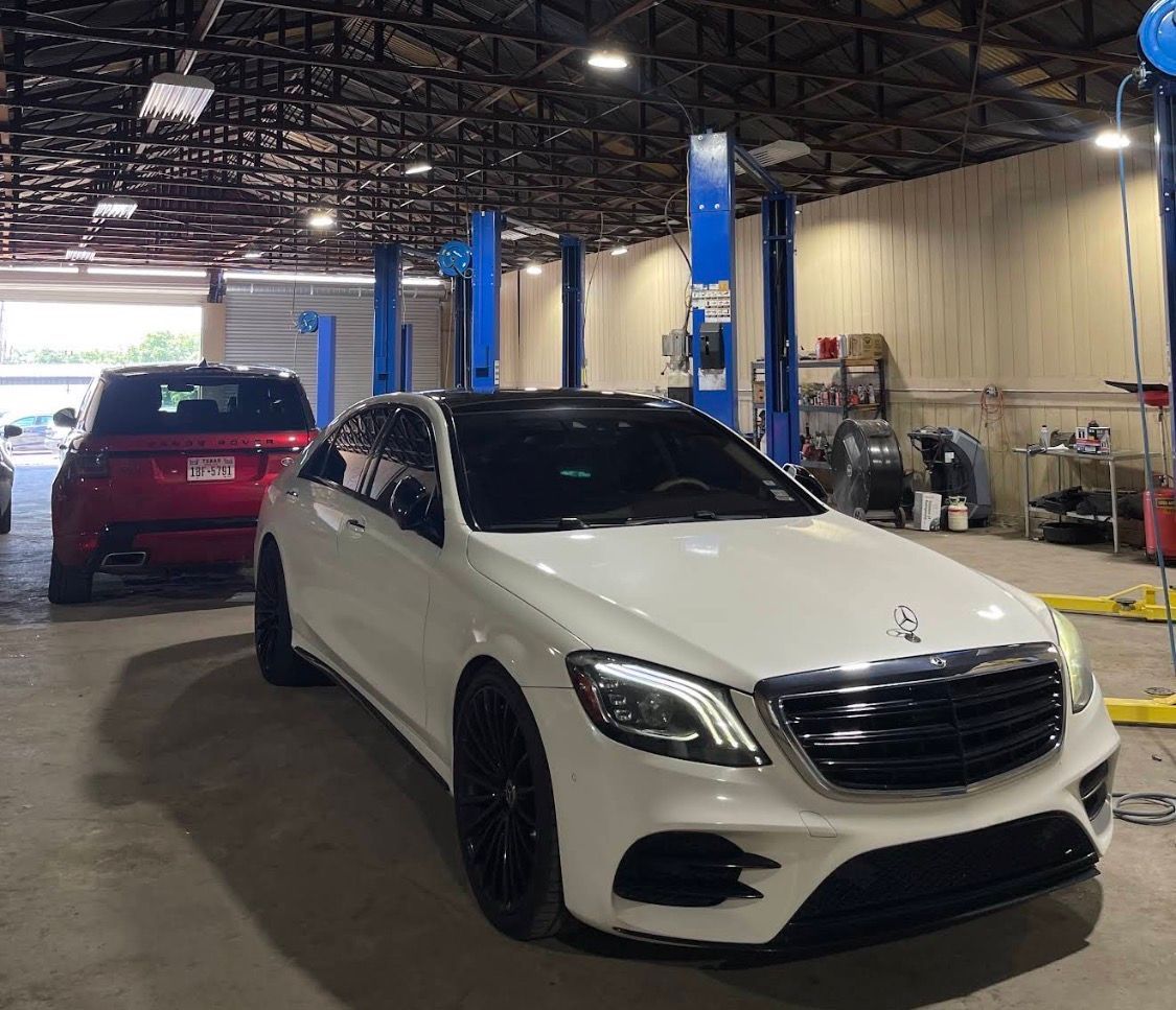 White Mercedes | 5G Auto Service & Bodyshop