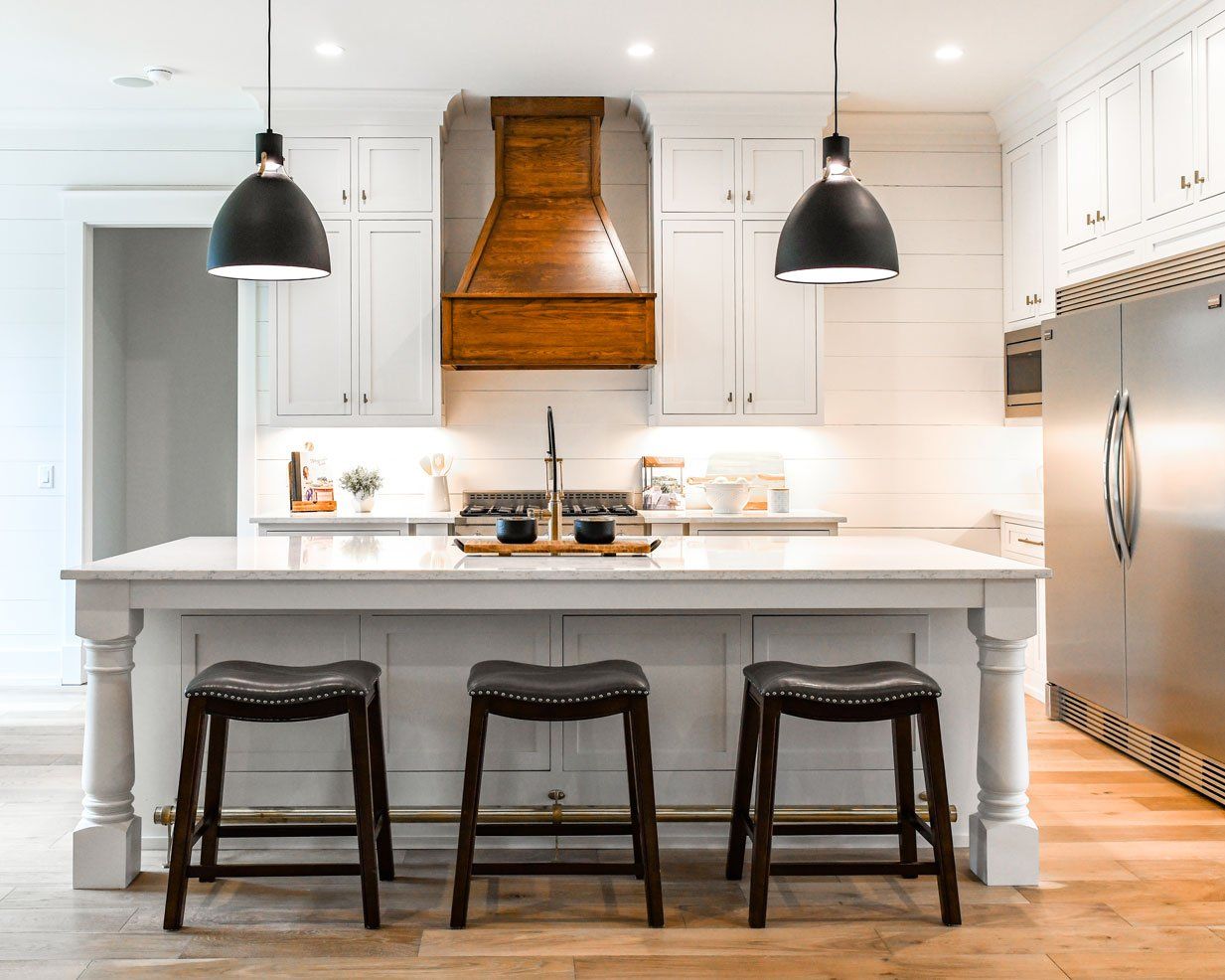 Luxury Kitchen Table — Elegant Marble Table and Modern Kitchen in Savannah, GA