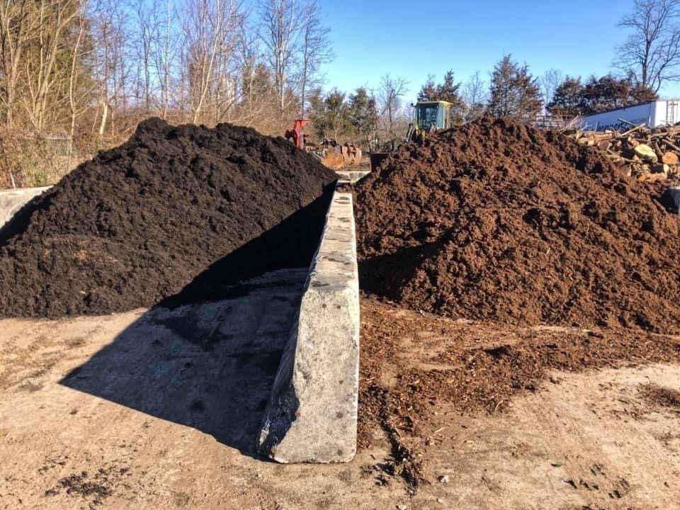 the mulch yard with organic mulch in louisville