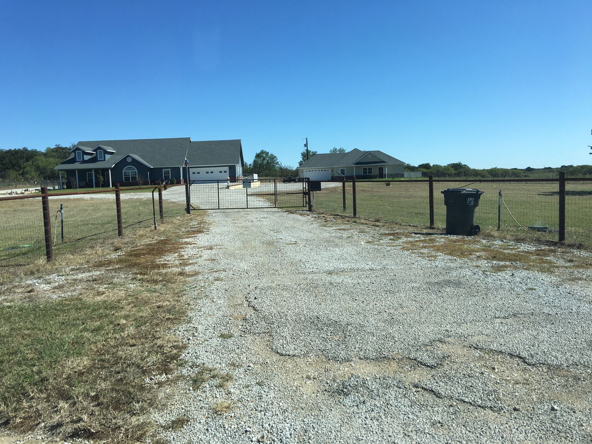 Residential automatic gate opener installation & service in Graham, Texas