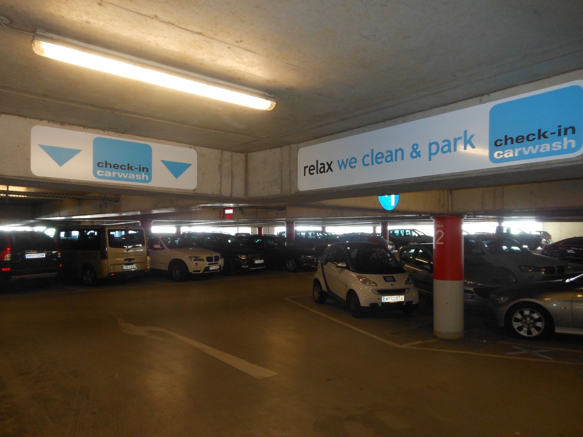 Plakativ - Werbetechnik, Büro- und Shopdekoration