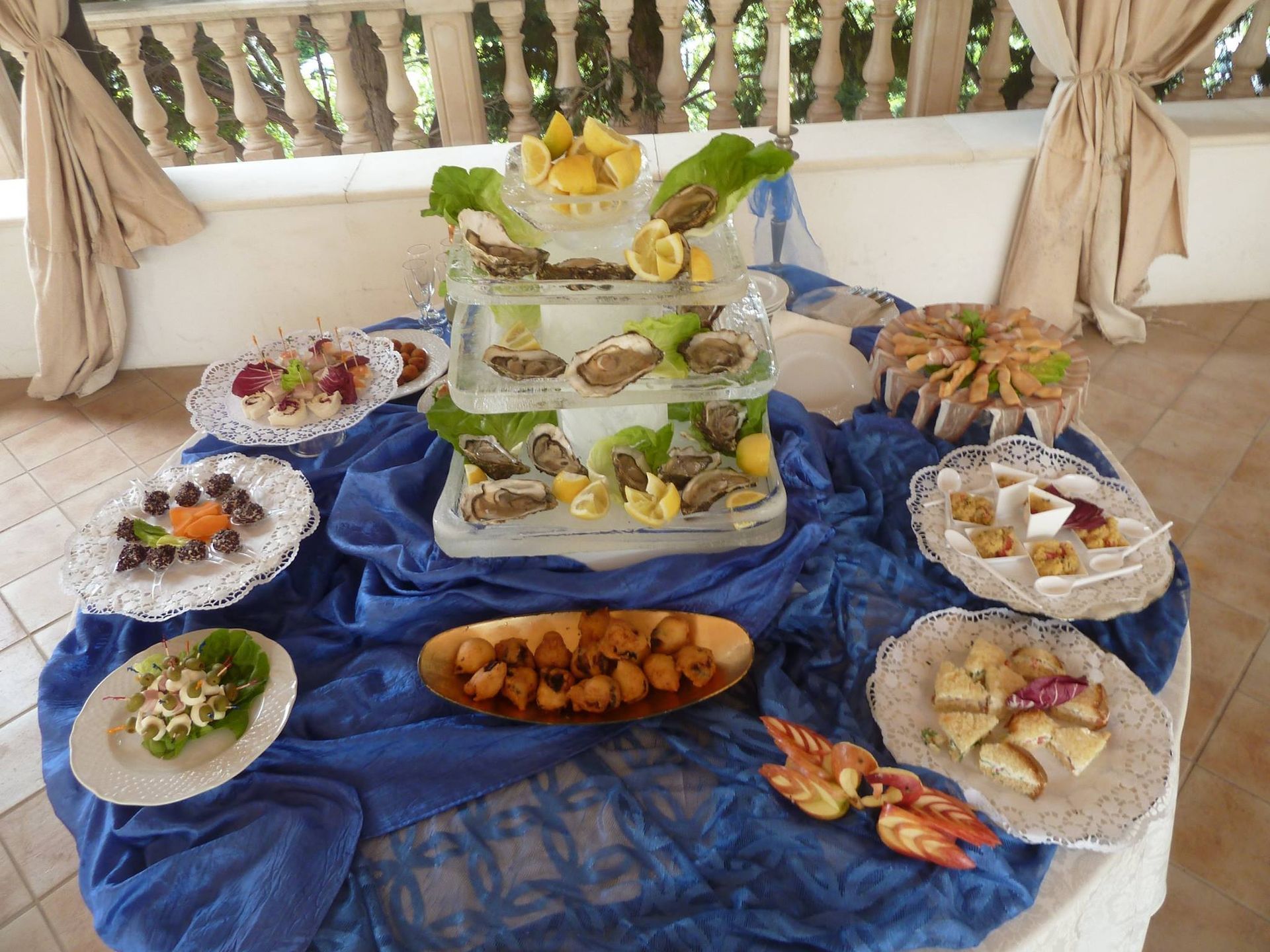 buffet con frutti di mare