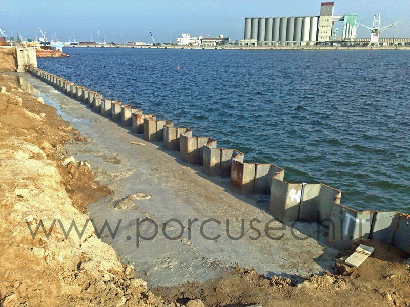 lavori edili in un porto