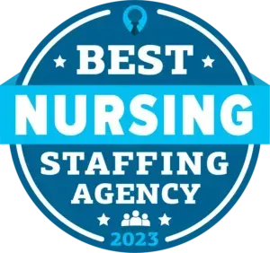 A blue badge that says best nursing staffing agency