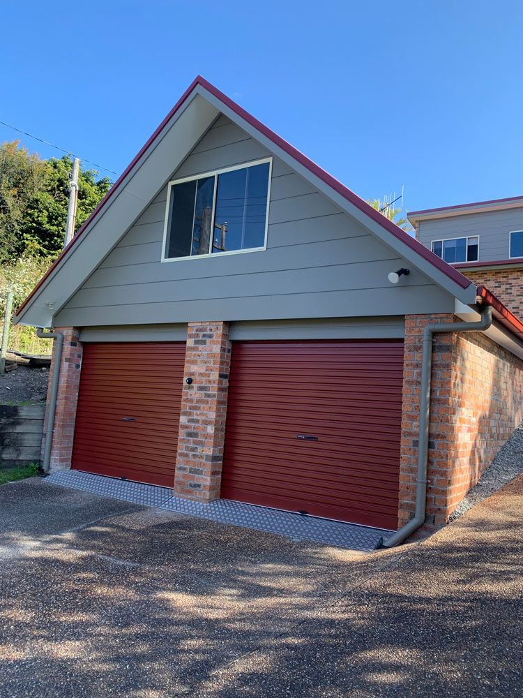 Double Garage — Painting in Forster